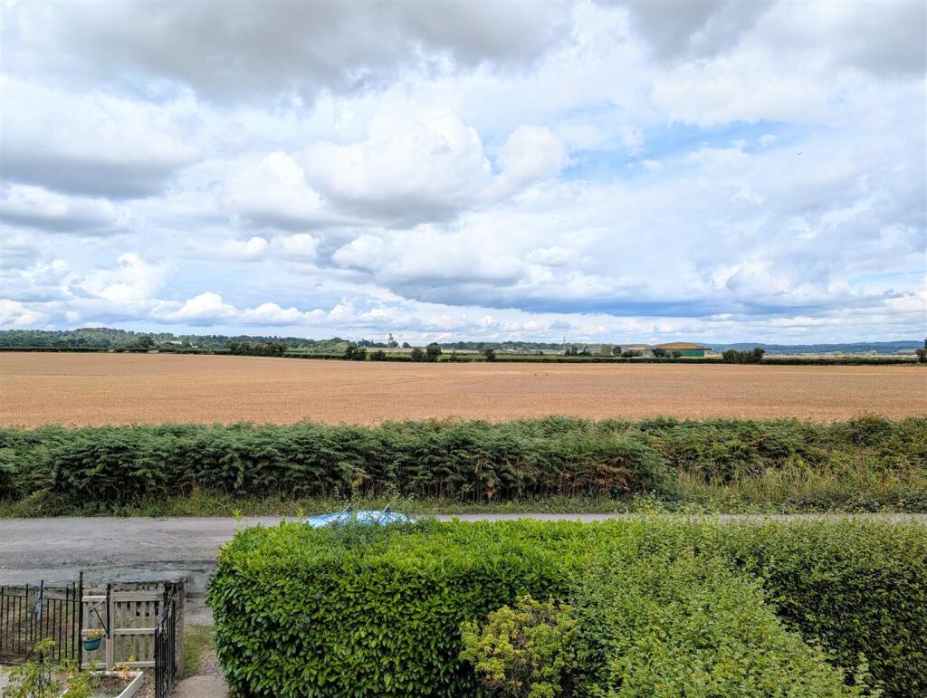 8 The Heath, Hadnall, Shrewsbury, SY4 4BB photo 2