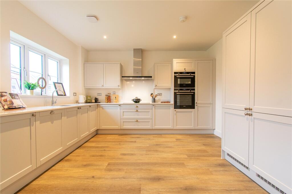 Lilly Wood Lane, Ashford Hill, Thatcham, Hampshire, RG19 photo 3