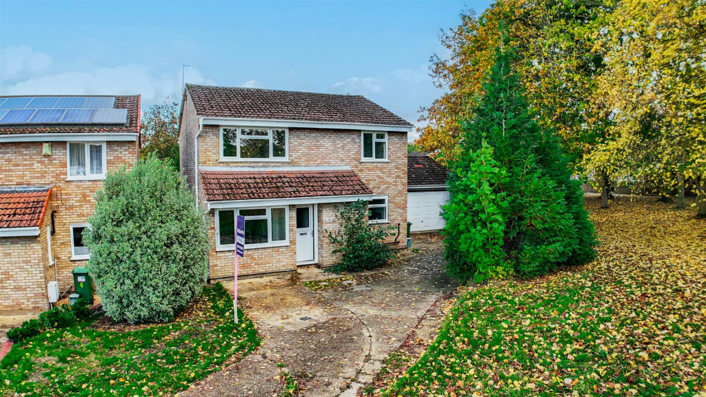 Main image of property: Bramfield Place, Hemle Hempstead, HP2