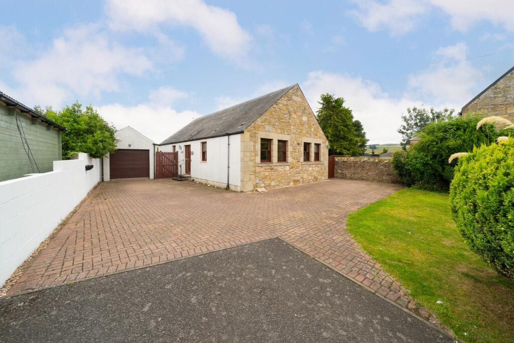 Main image of property: Bishopgate, Cupar, KY15