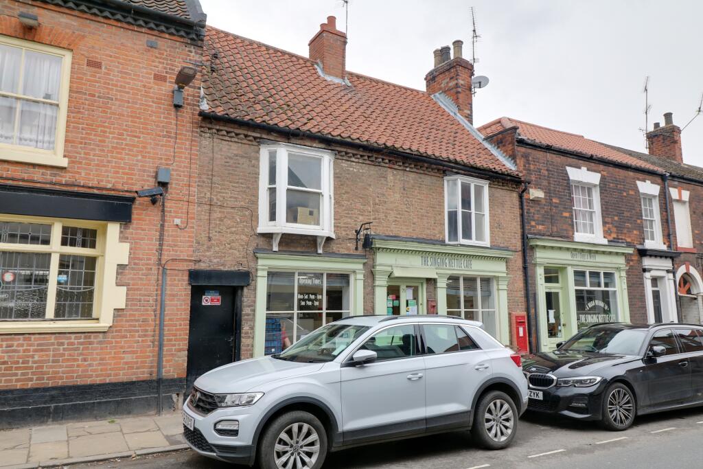 Main image of property: The Cottage, 75 Fleetgate, Barton-Upon-Humber, North Lincolnshire, DN18
