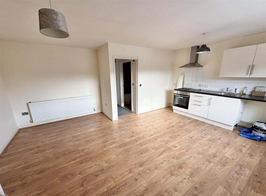 Main image of property: Vicars Court, 10 Vicars Court, Clipstone