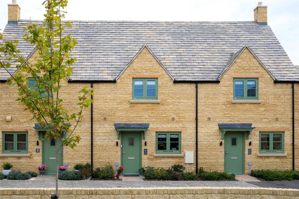 Main image of property: Honeyrock Close, Moreton-in-Marsh, Gloucestershire, GL56