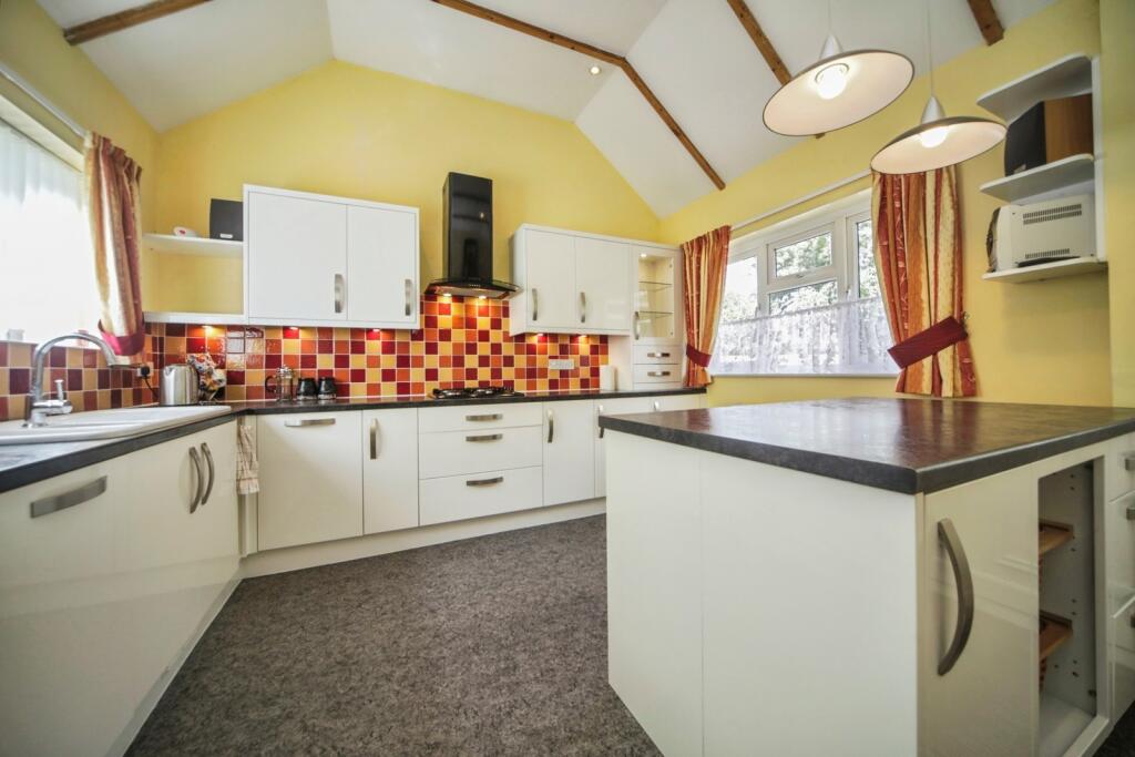 House in Mid Suffolk, Bacton - View 3