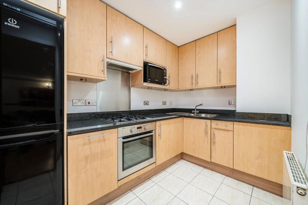 Apartment in London, City of Westminster - View 4