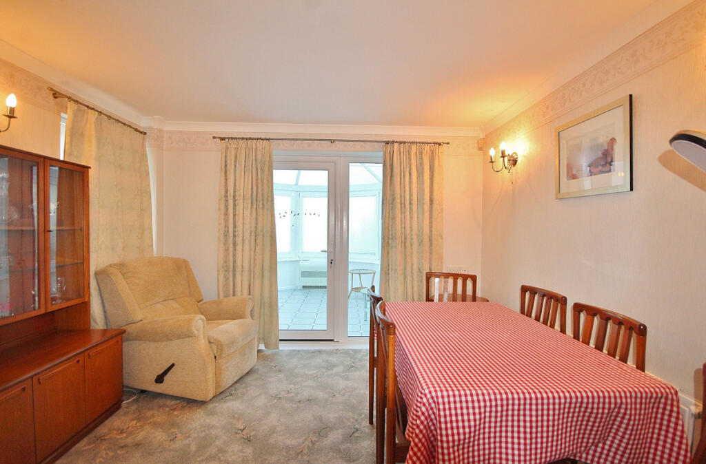 House in West Oxfordshire, Deer Park, Witney - View 5