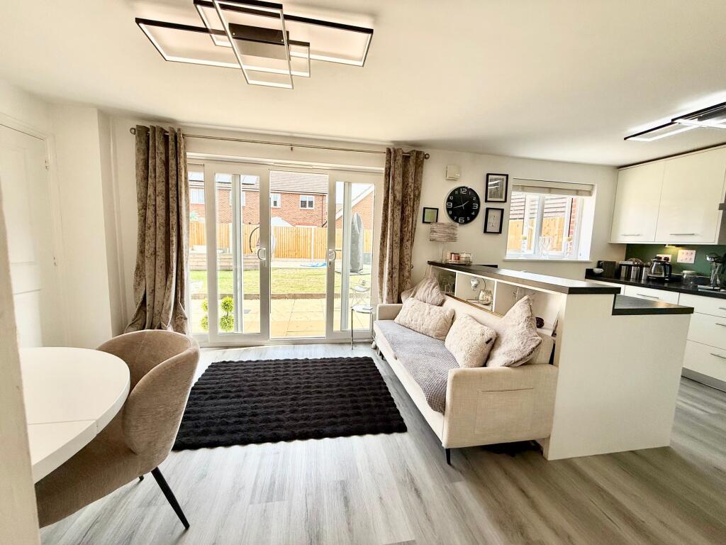 House in Stafford, Castle View Estate, Doxey - View 5
