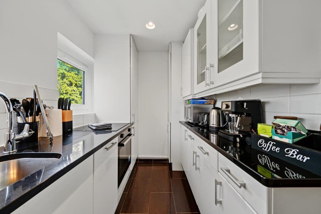 Apartment in London - More