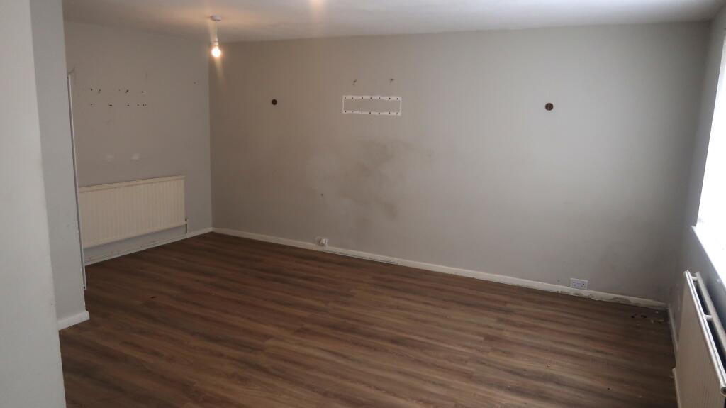 Frost Place, Blackwood, Caerphilly County Borough photo 5