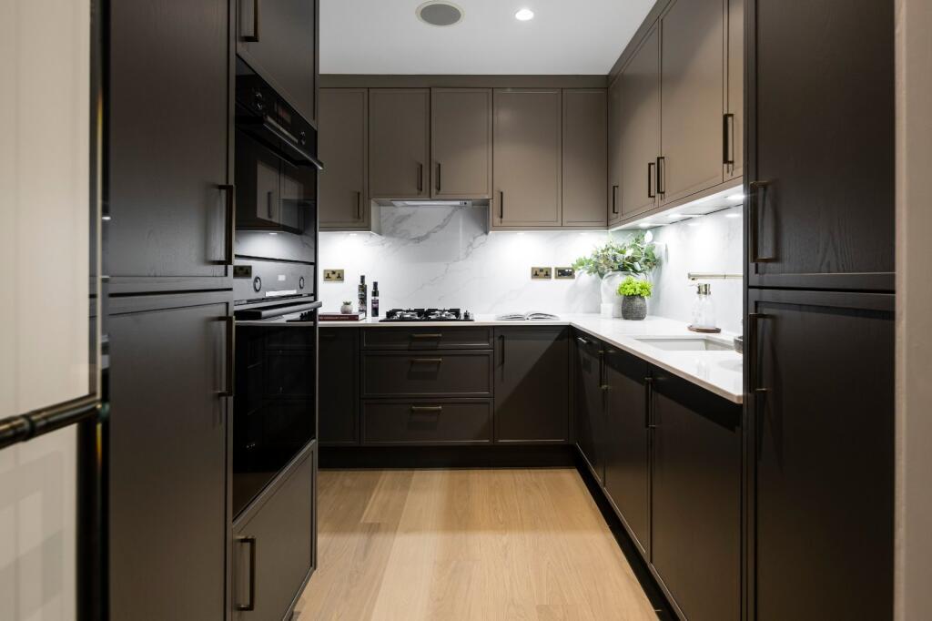 Apartment in London - More