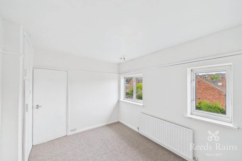 House in Rotherham, South Yorkshire - View 5