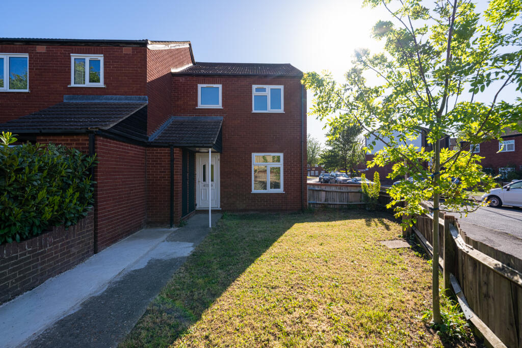 Main image of property: St Pauls Close, Ealing, W5