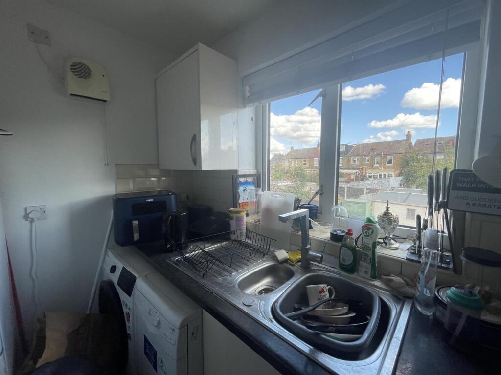 Apartment in London, Hayes - View 5