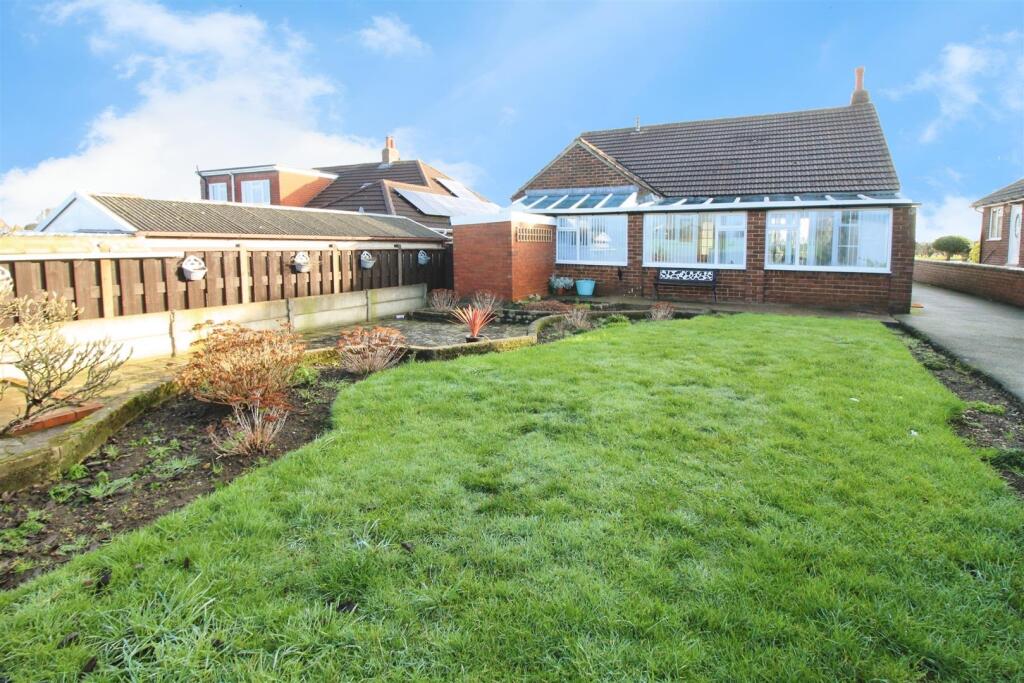 Swillington Lane, Swillington Common Leeds photo 2