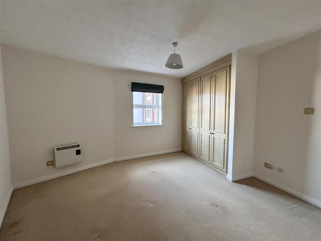 Apartment in Davenham, Kingsmead - View 5