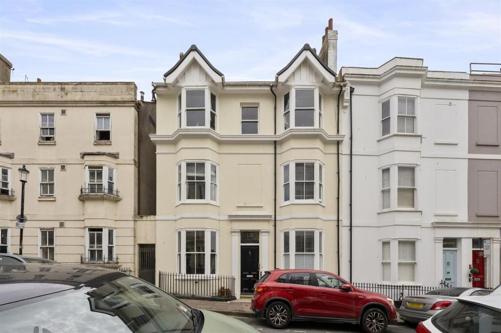 Main image of property: 44 Devonshire Place, Brighton