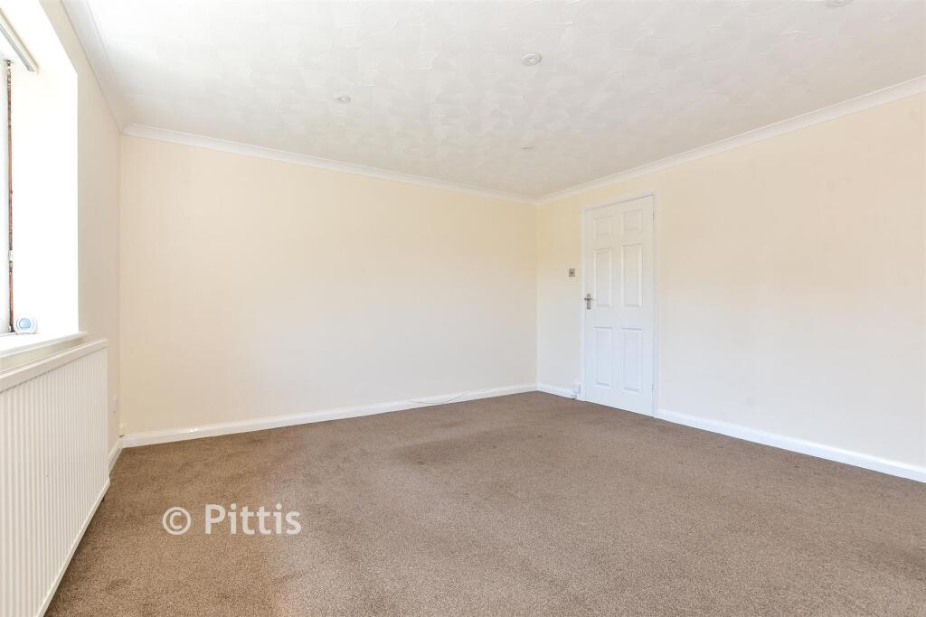 Apartment in Ventnor, Lowtherville - View 5