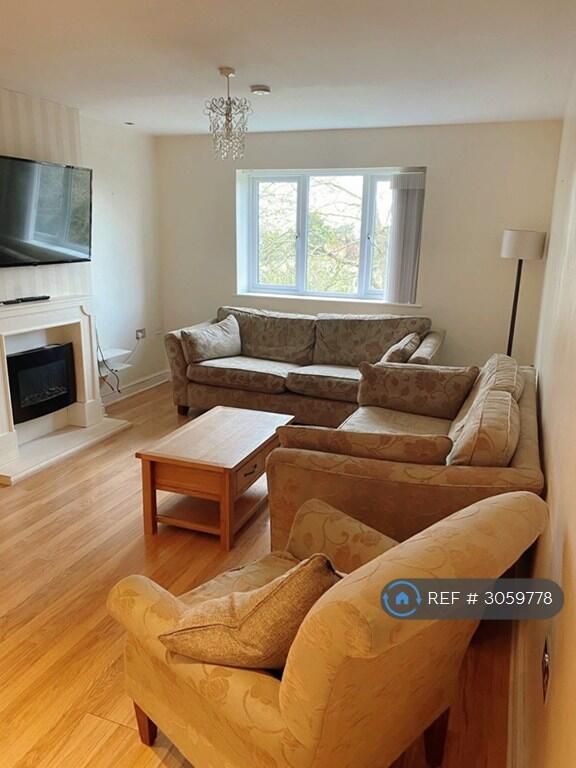 Apartment in London - View 3