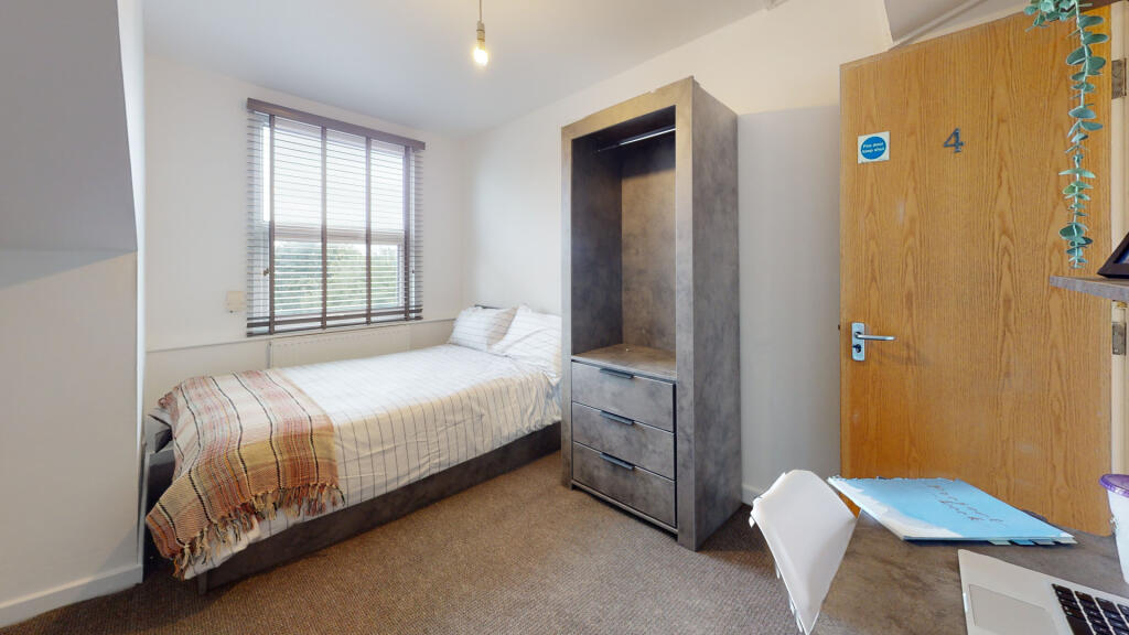 Moorland Avenue, Leeds - View 2