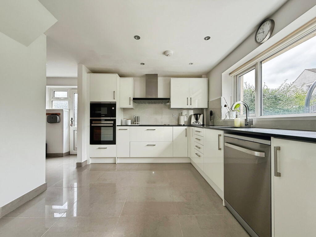 House in Swansea - View 2