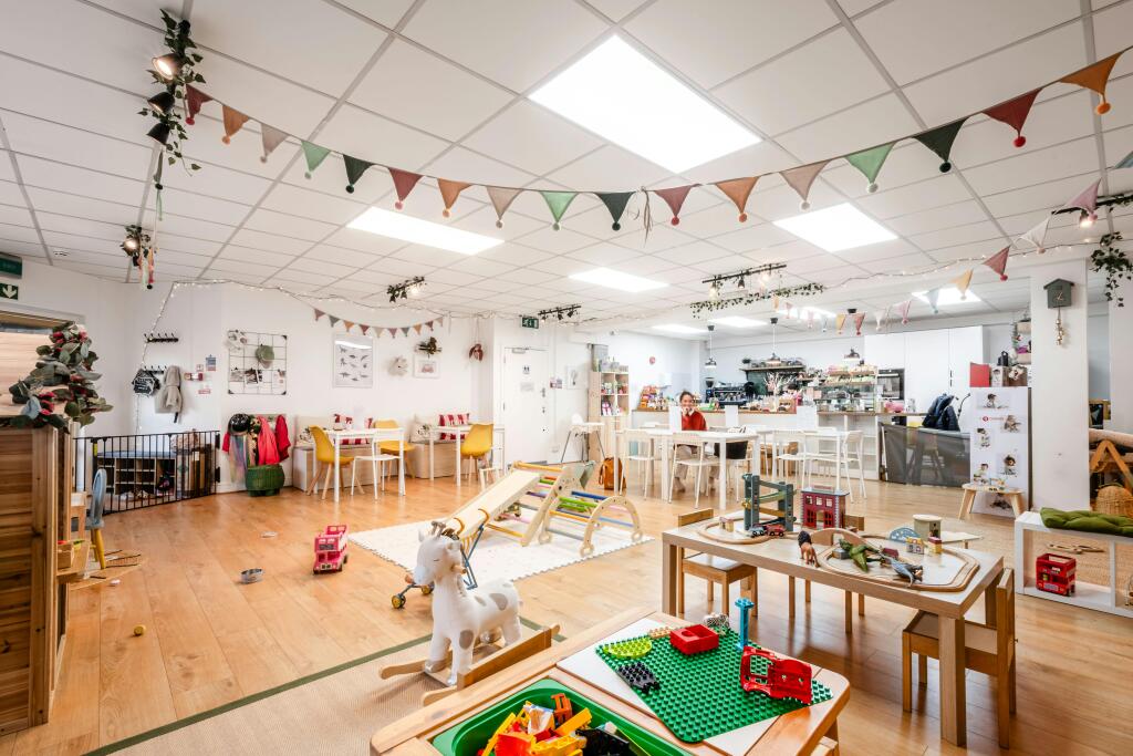 Oakwood Hse GF - Low Res 2.jpg