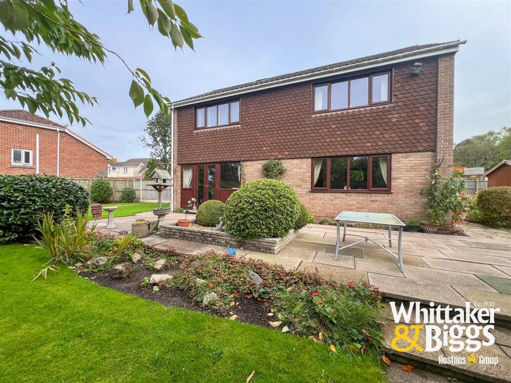 Springfield Close, Leek, Staffordshire Moorlands photo 4