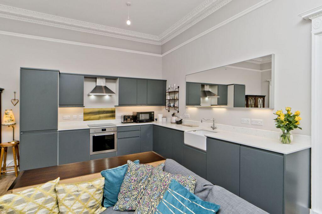 Apartment in Edinburgh, The Scottish Borders - View 5