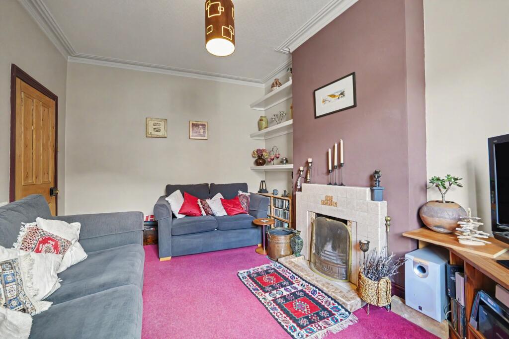 House in Charnwood, Shelthorpe - View 5