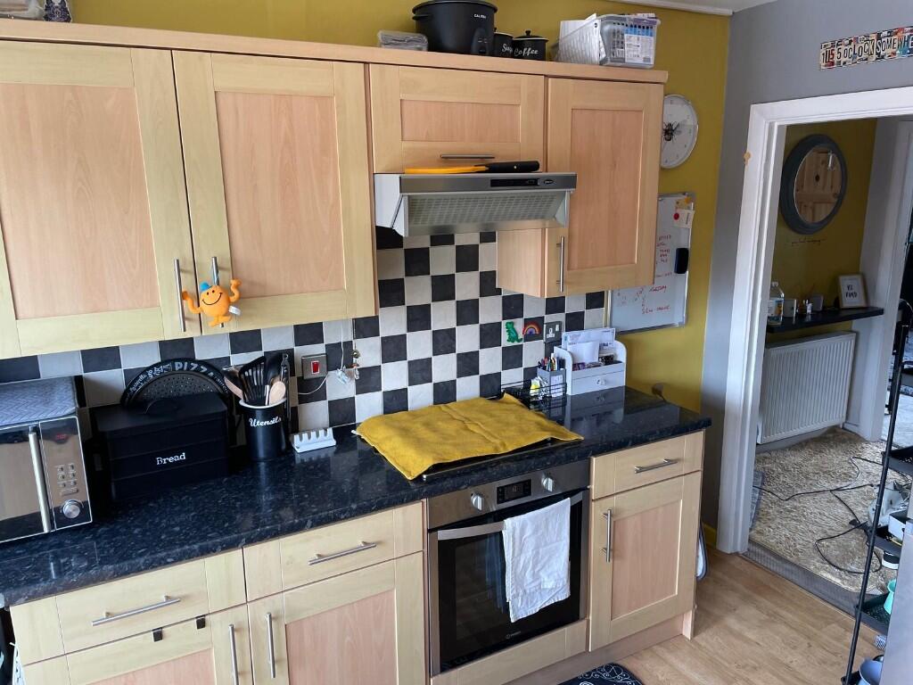 Worplesdon Road, Guildford, Surrey, GU2 photo 4