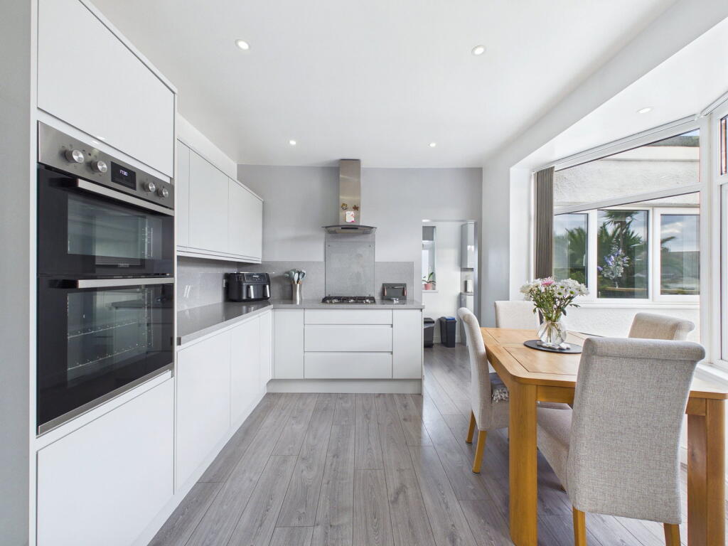 Apartment in Torquay - View 4