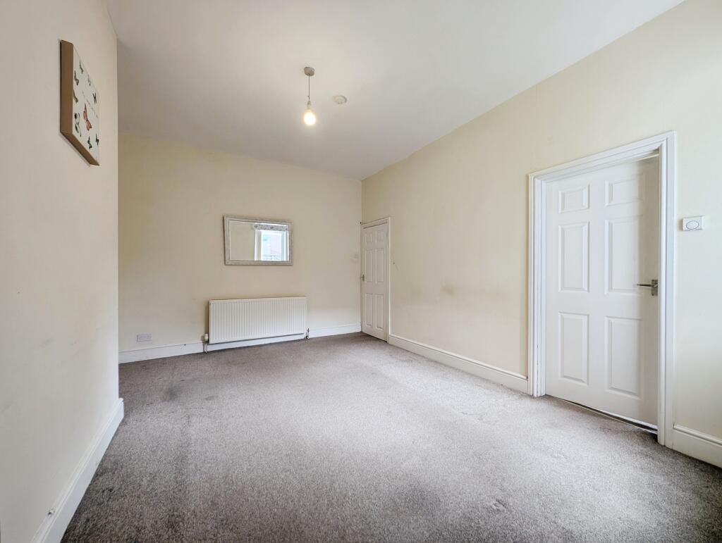 Apartment in Newcastle upon Tyne - View 4