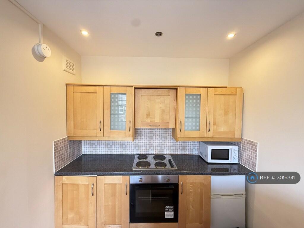 Apartment in Paisley - More