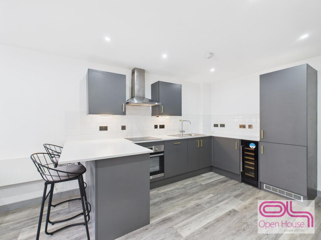 Apartment in Preston - View 3
