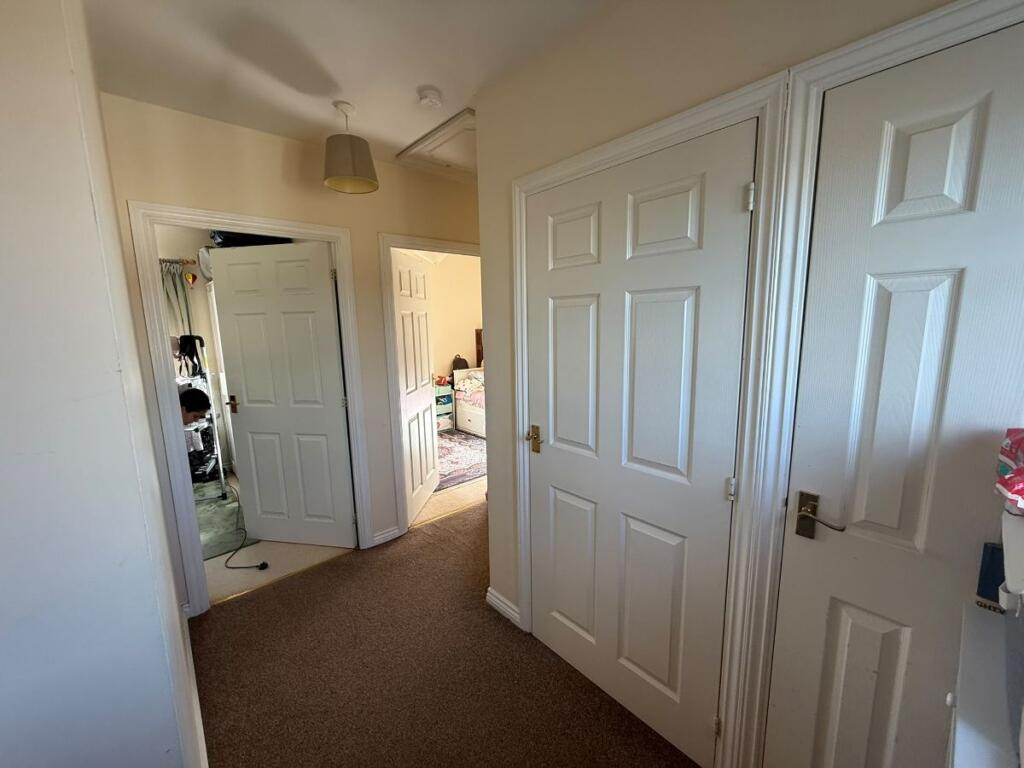 Apartment in Cambridge, Orchard Park - View 3