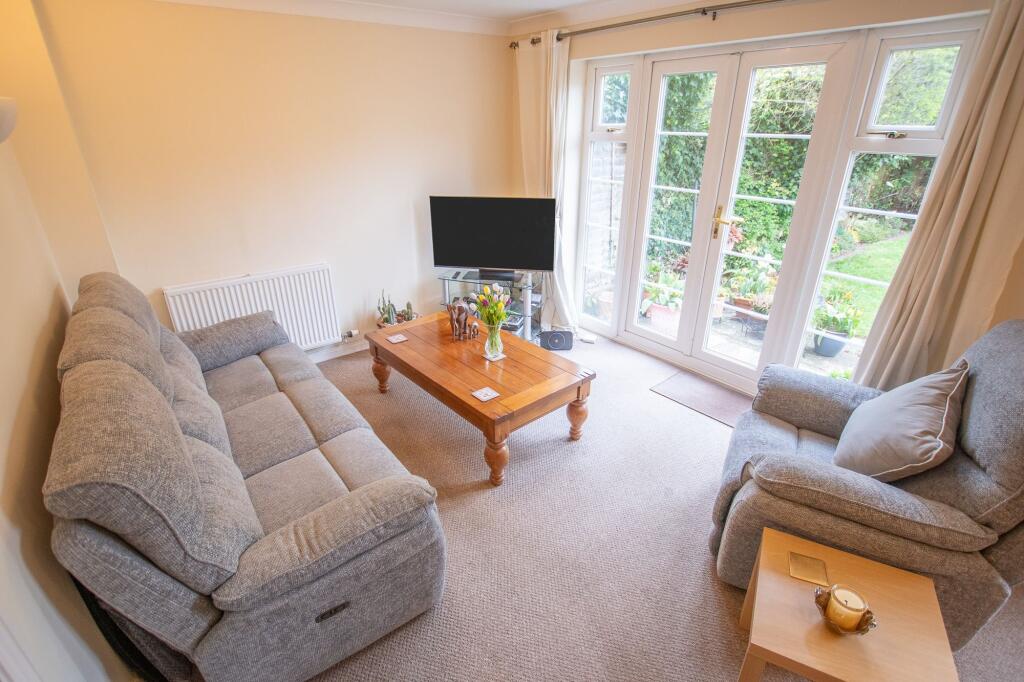 Brittens Close, Guildford, GU2 - View 4