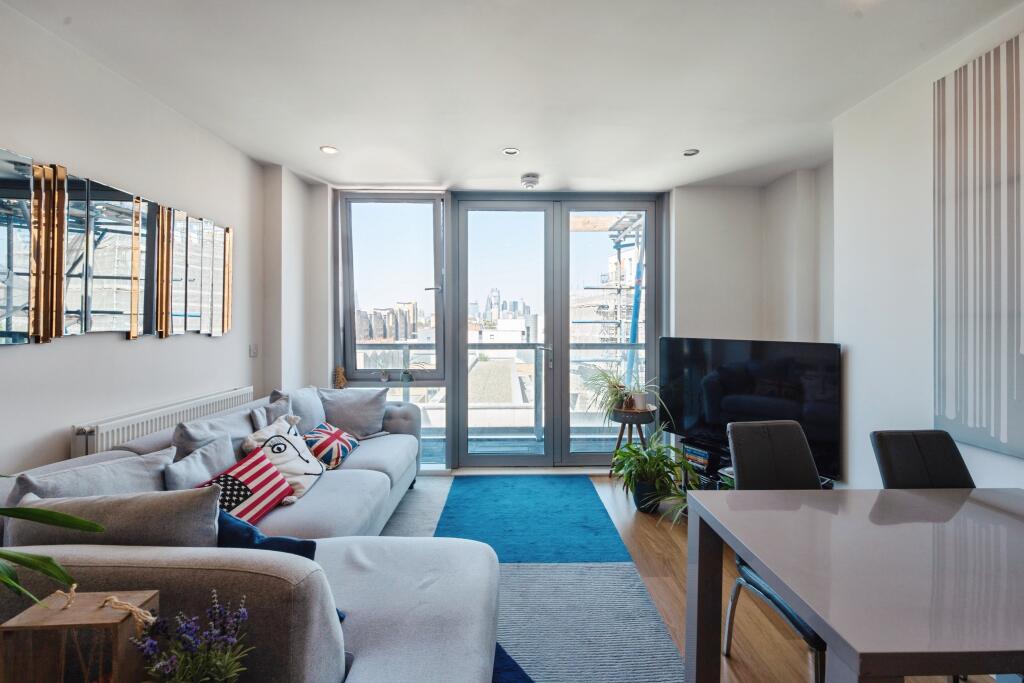 Main image of property: 5 Salton Square, London, E14
