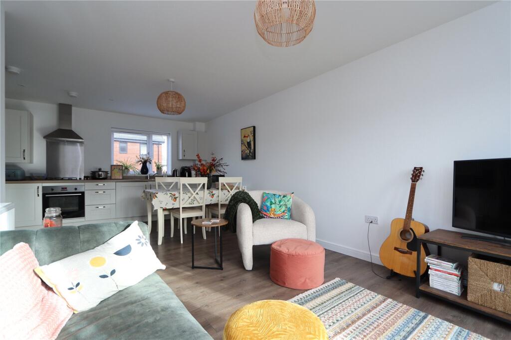 Apartment in Milton Keynes, Whitehouse - More