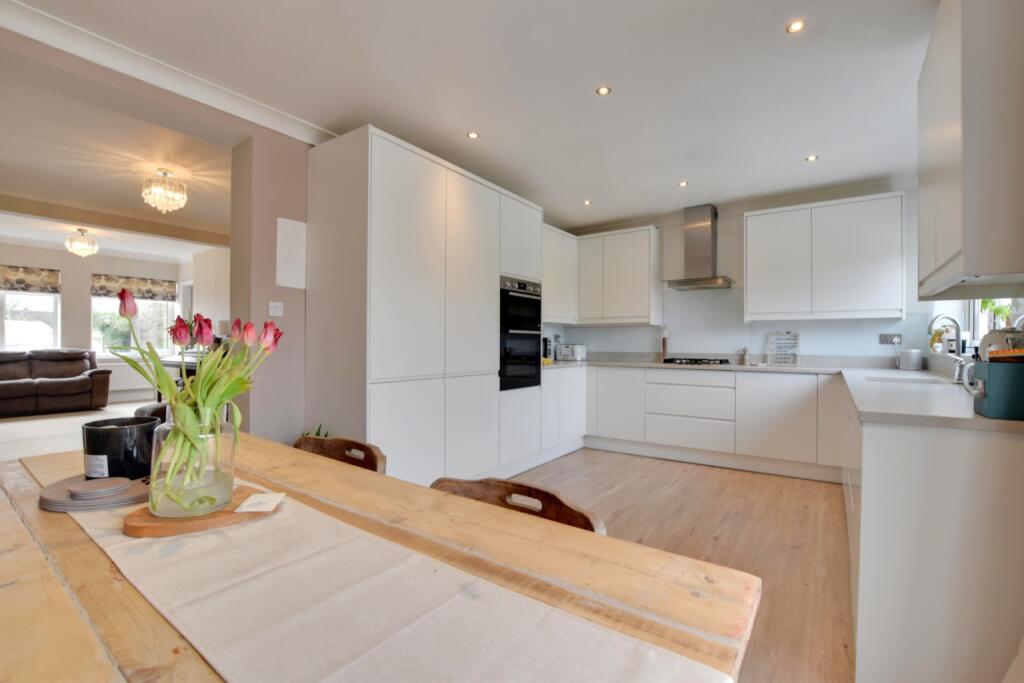 Oak Road, Heybridge, Maldon photo 3