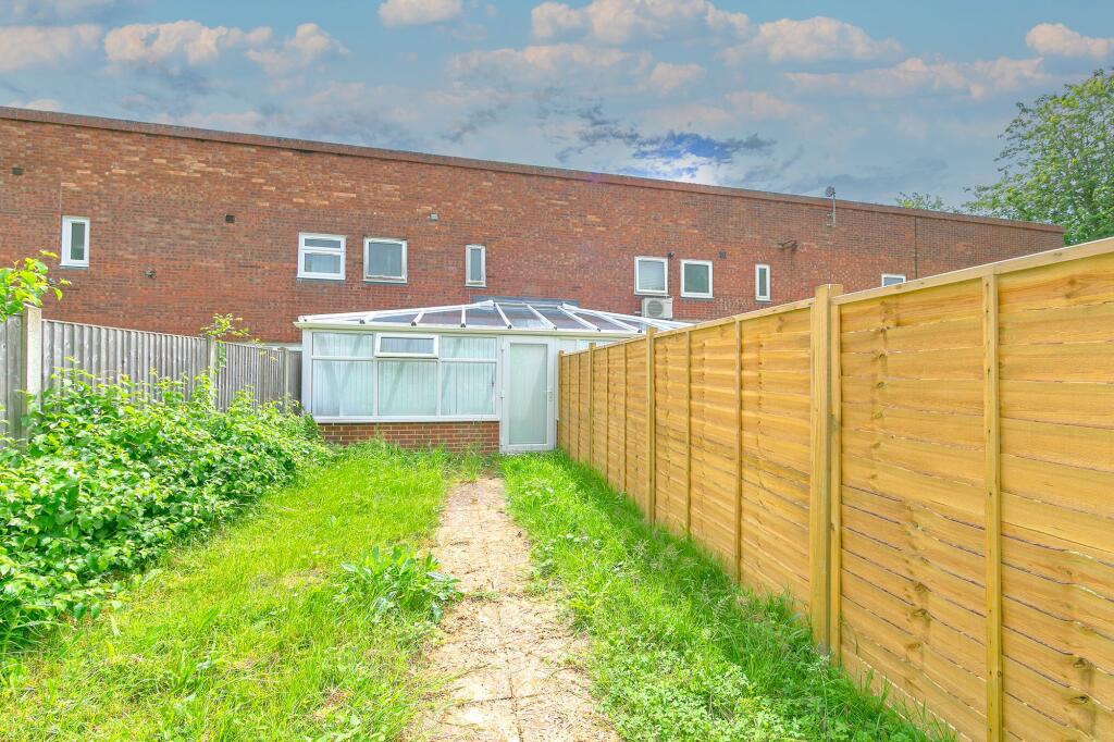 Horners Croft, Wolverton, MK12 photo 4