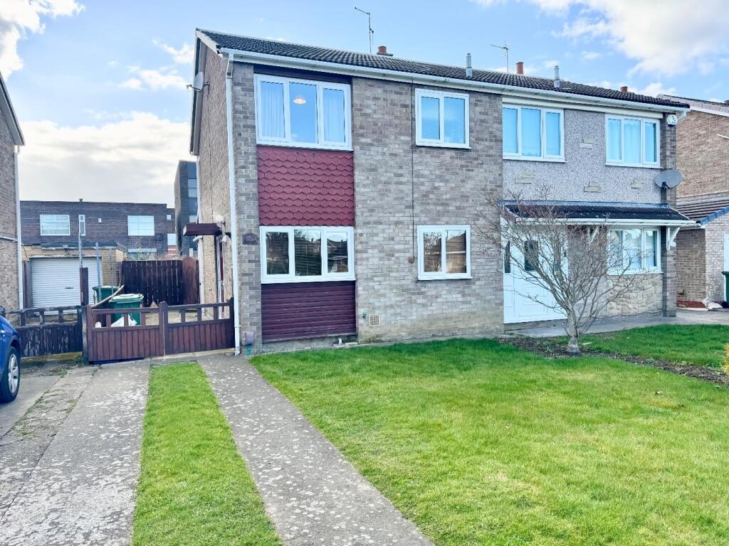 2-bed semi-detached on Stanstead Way, Thornaby, Stockton-On-Tees, £60,000