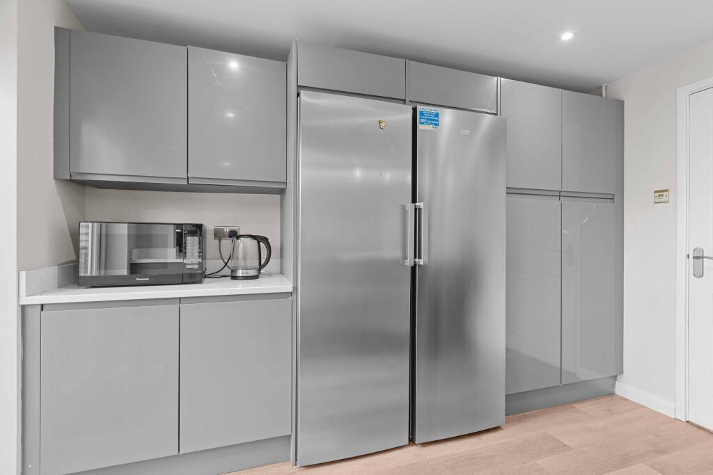 Ward Close, Wokingham, RG40 - View 3