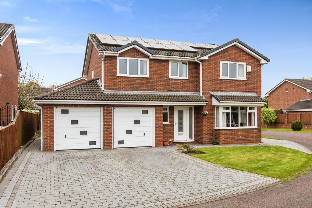 Main image of property: Fossdale Moss, Leyland, Lancashire, PR26