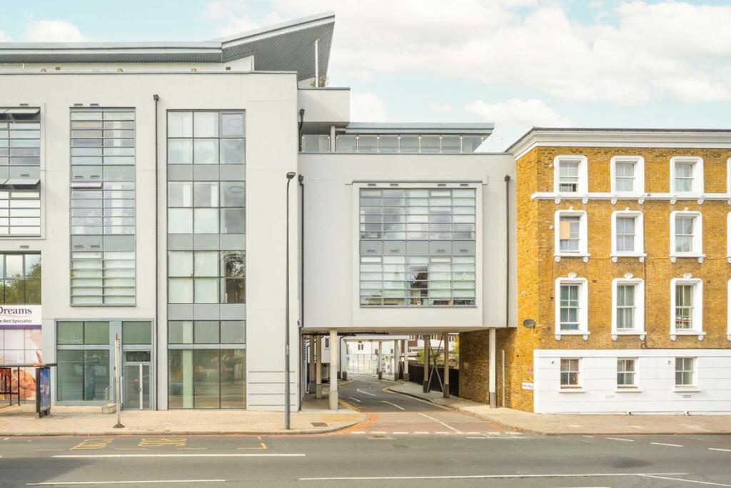 Apartment in London, Stockwell Park, Stockwell - More