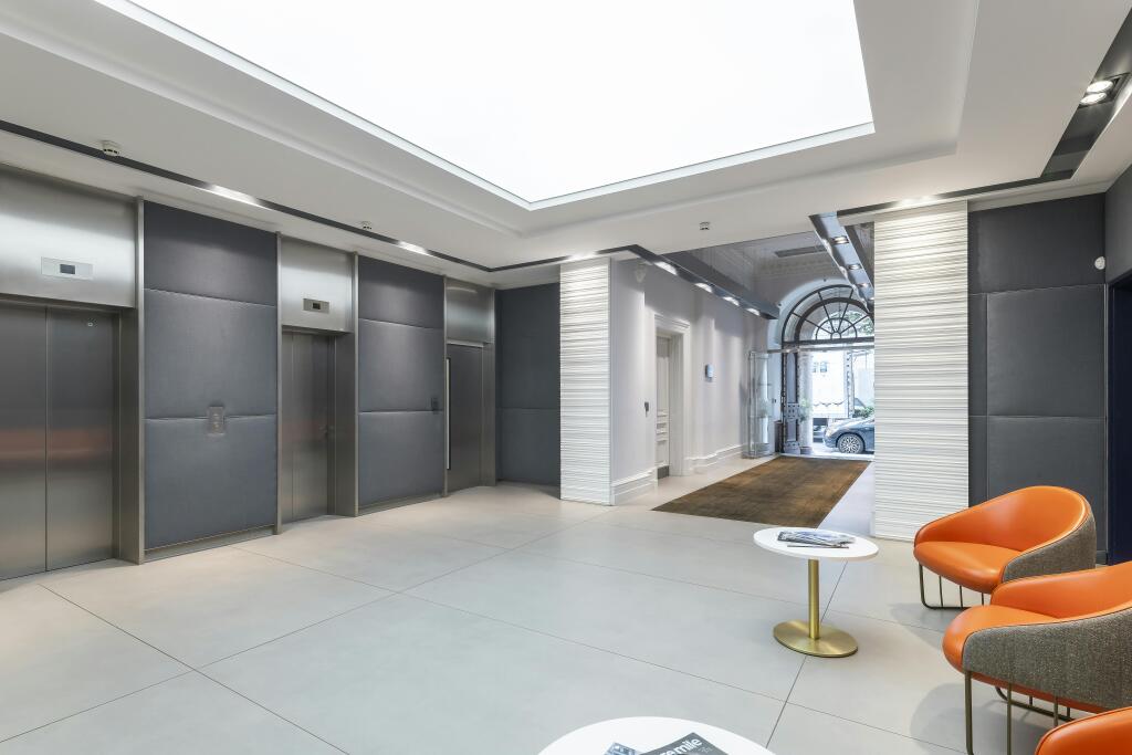 _T3A7450-Edit - 090725_SCD_6_Chesterfields_Gardens_©_Peter Landers Photography - Large - use.jpg