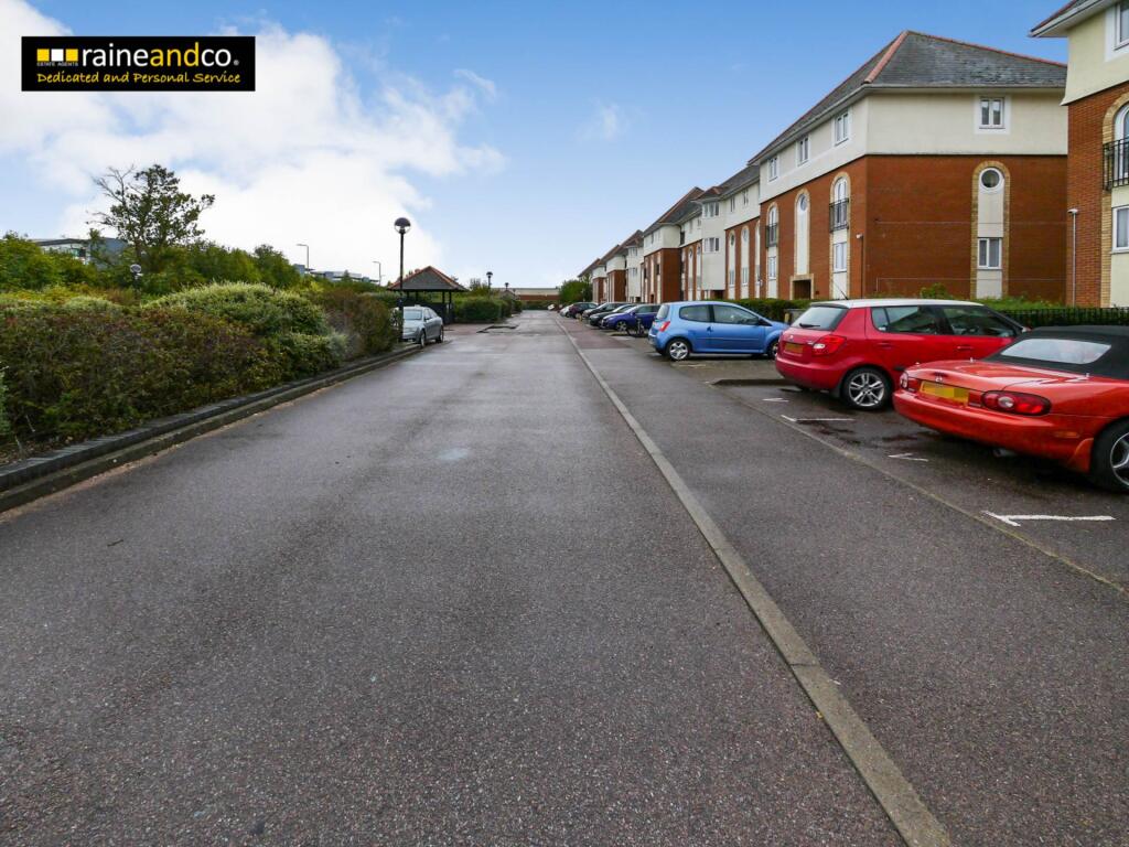 Additional image 10 of Walsingham Close, Hatfield