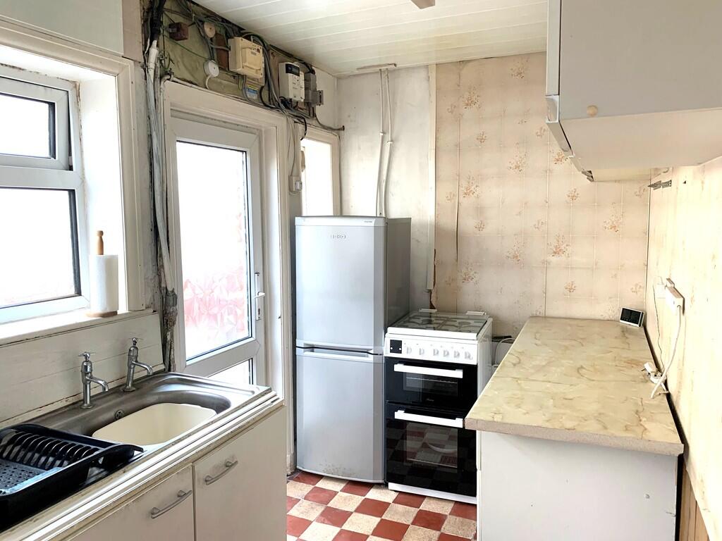 House in Stoke-on-Trent - View 5