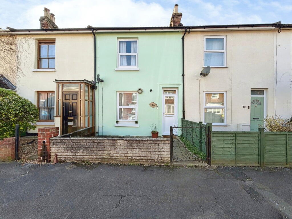 Main image of property: Queenstown Road, Southampton, SO15 3BH