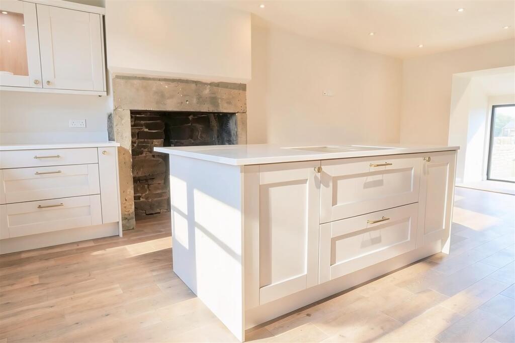 House in Kirklees, Slack - More