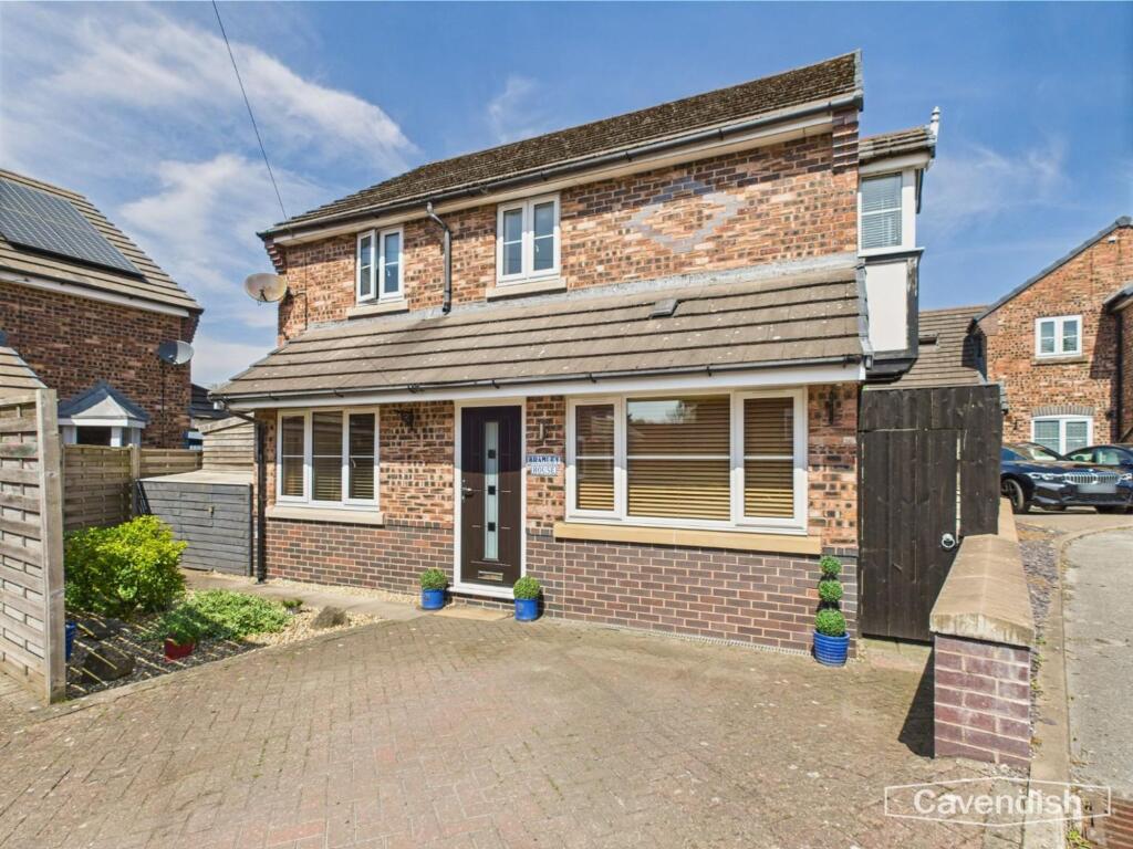 House in Pen-y-ffordd, Flintshire - View 2