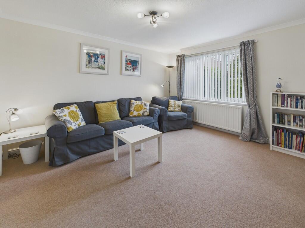 House in Chesterfield, Derbyshire - More